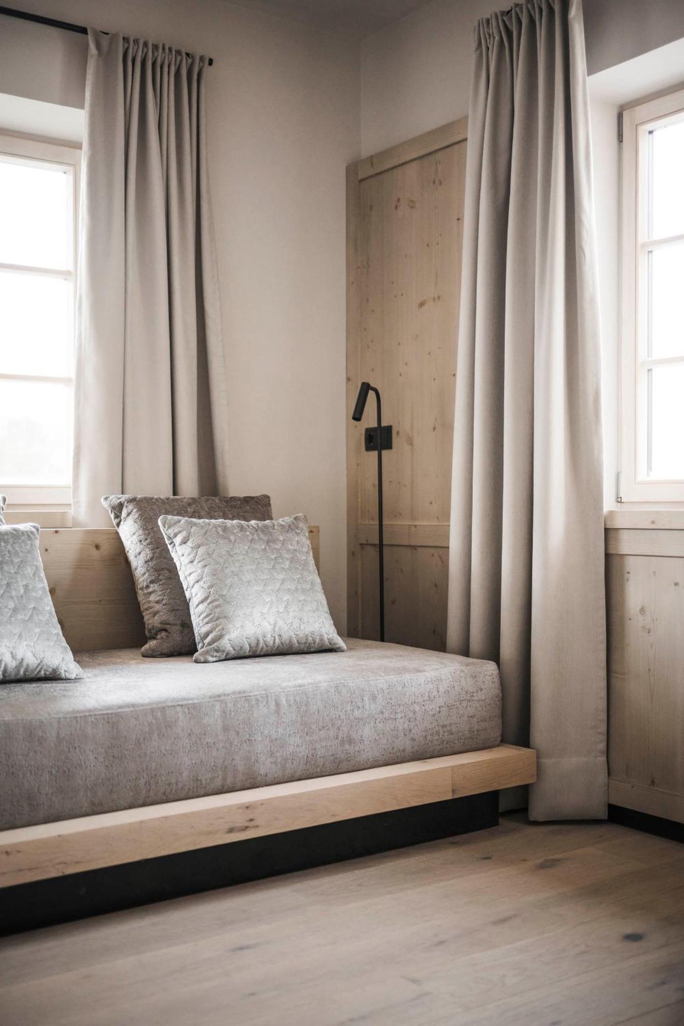 Hofergut Suites & Apartments Riscone Esterno foto