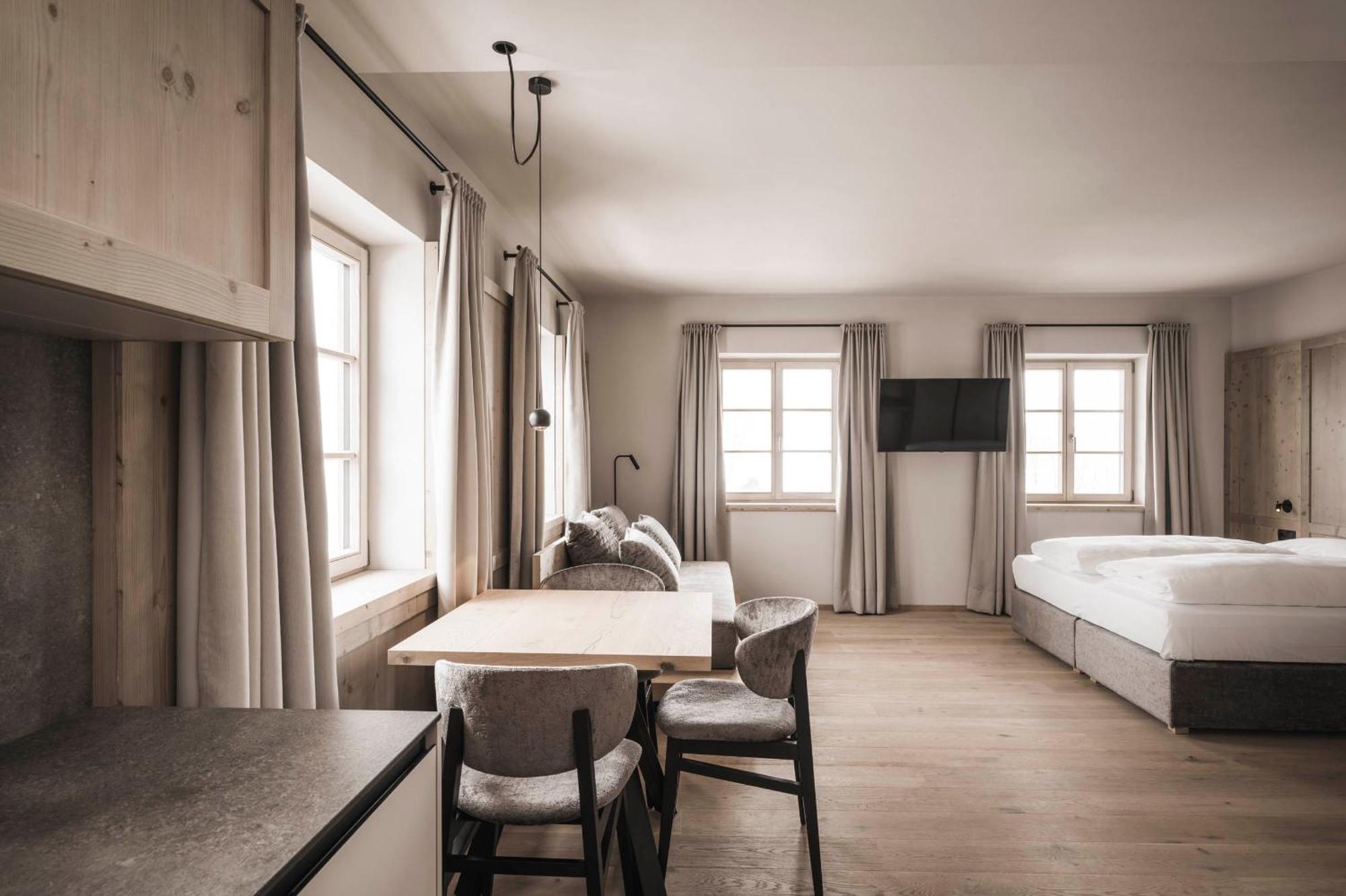 Hofergut Suites & Apartments Riscone Esterno foto